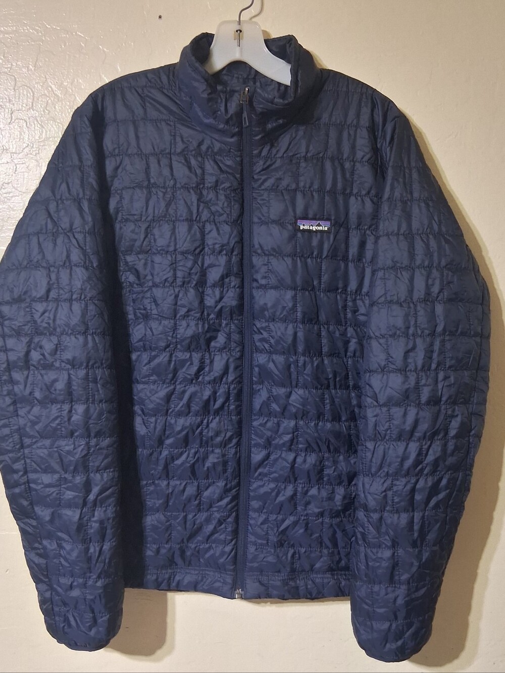 Patagonia Men's Dark Navy Quilted Puffer Jacket